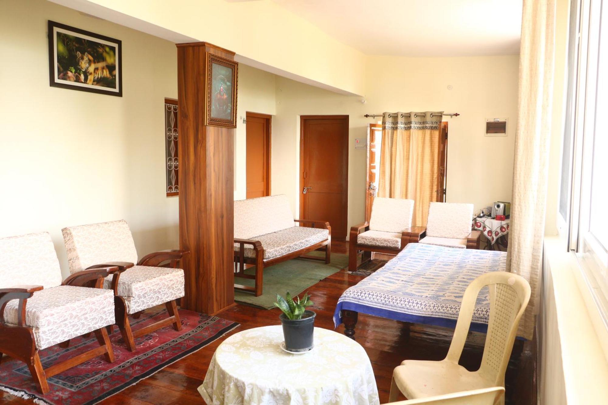 The Deodar Inn Pauri Esterno foto