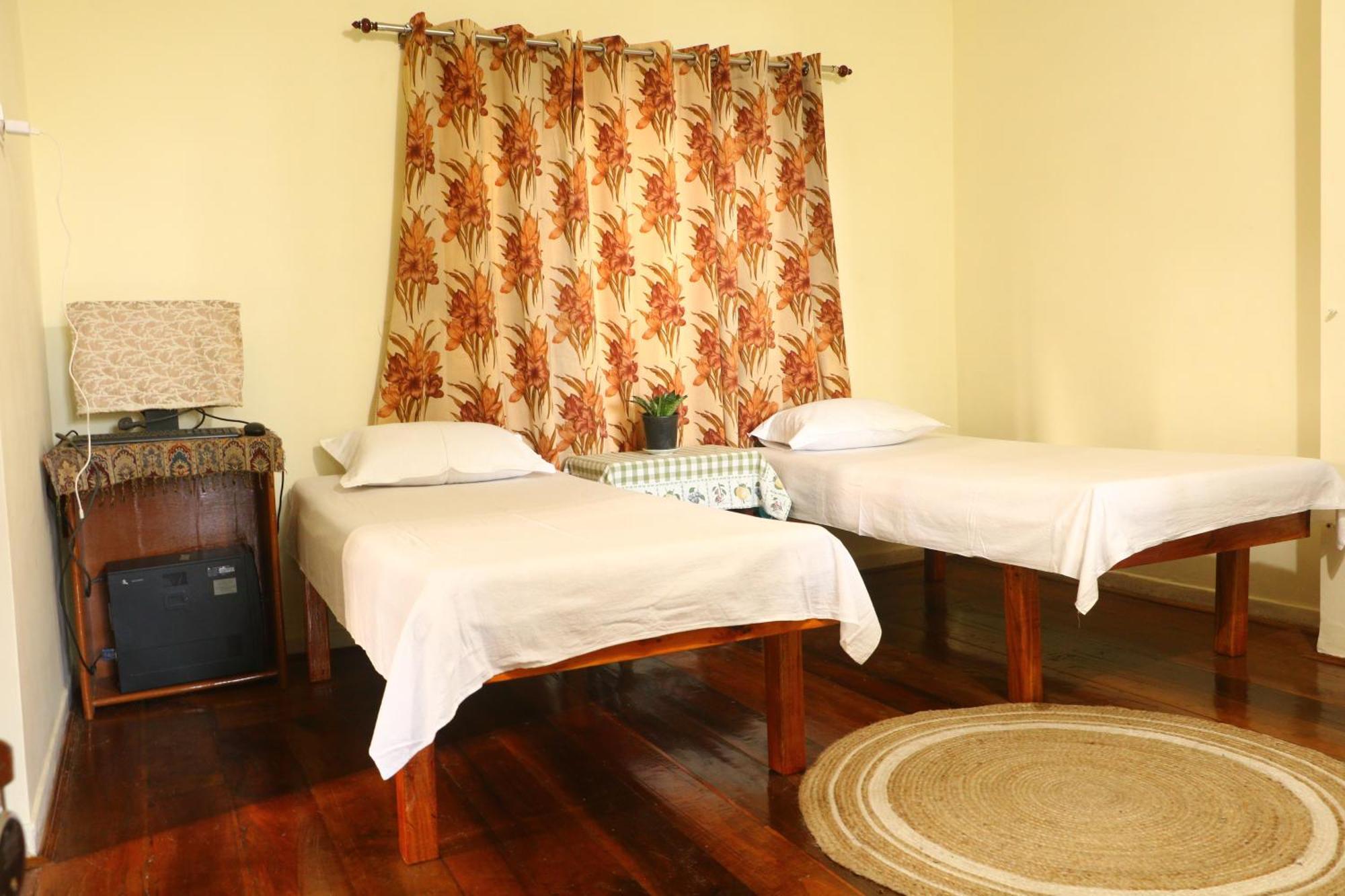 The Deodar Inn Pauri Esterno foto