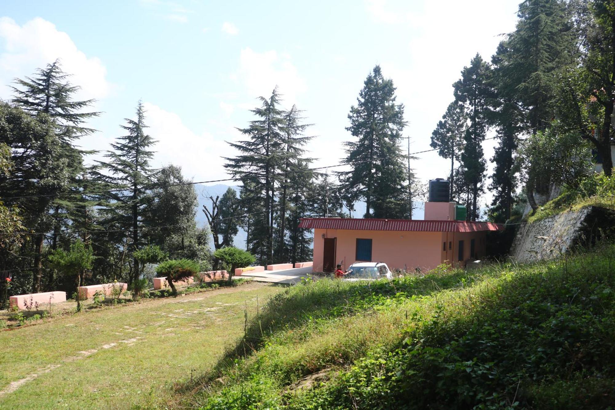 The Deodar Inn Pauri Esterno foto